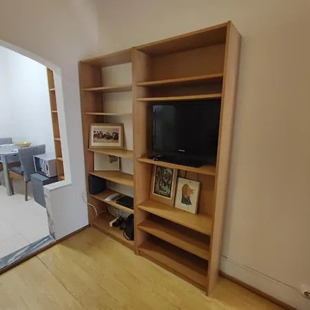 T1 Penha De Franca Com Patio Apartament *