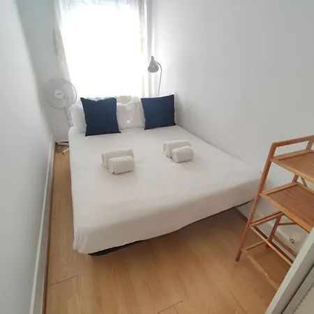T1 Penha De Franca Com Patio Appartement Lissabon
