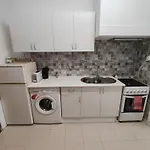 T1 Penha De Franca Com Patio Apartamento *